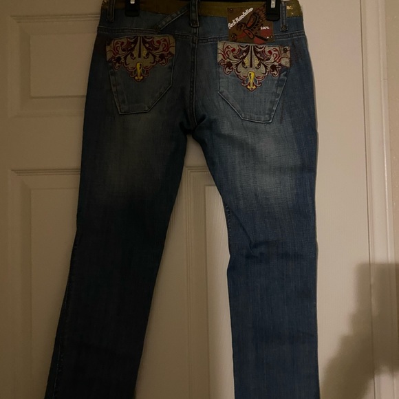 Rock Revolution Embroidered Jeans - Picture 5 of 5